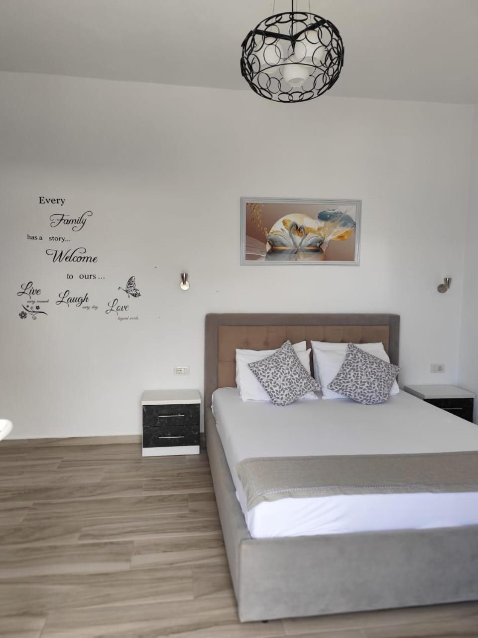 M&J Home Ксамил Экстерьер фото
